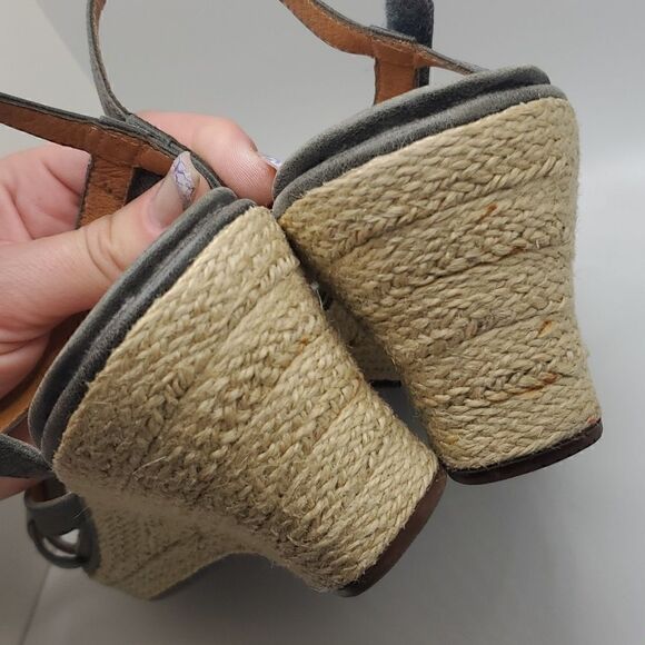 Clarks | Artisan Aquagray Leather Wedge Sandal - Picture 5 of 7